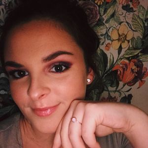 Meet your Posher, Olivia